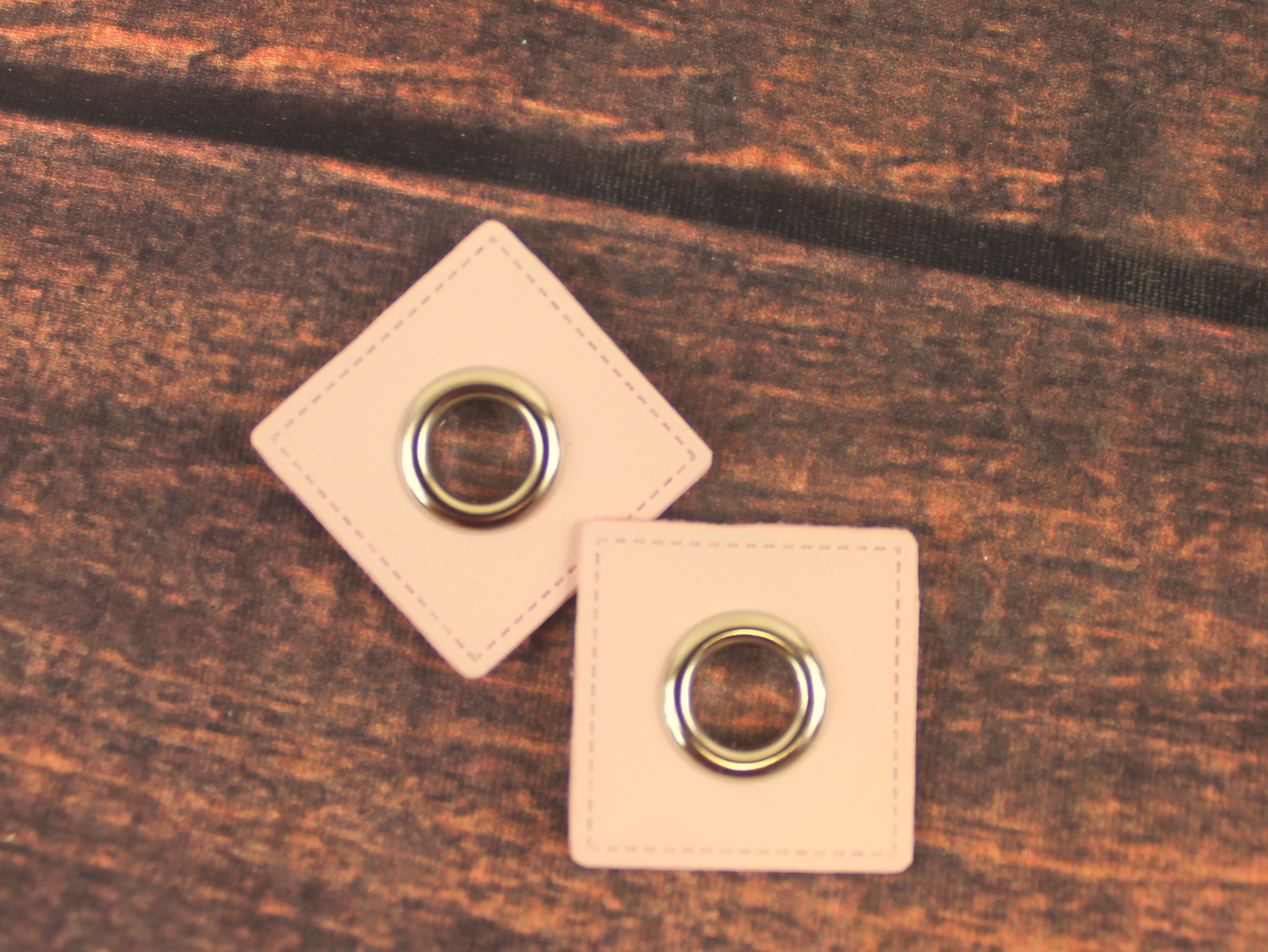 2 Ösenpatches | rosa / silber | 2,5cm x 2,5cm