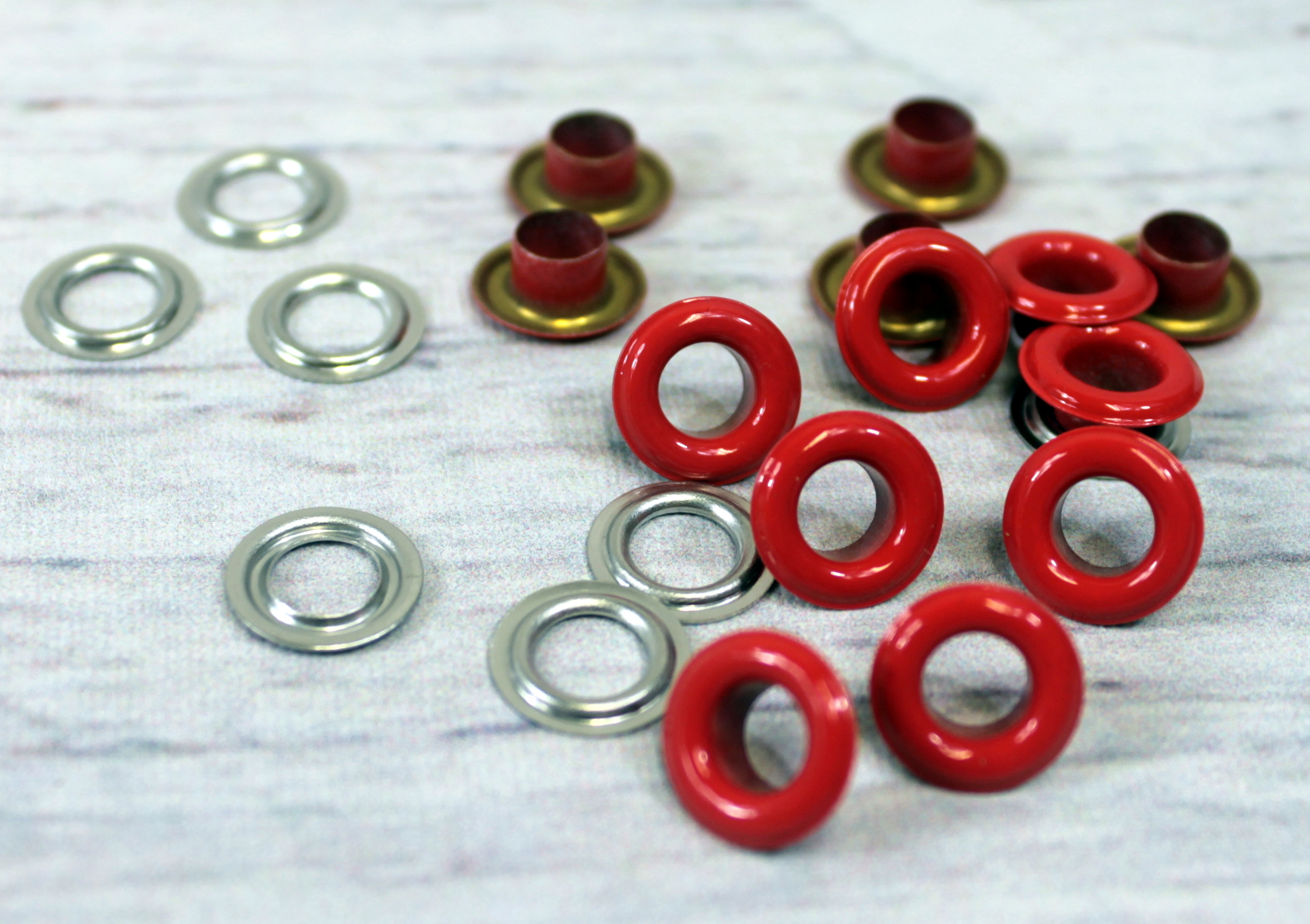 20 Ösen | 5mm | rot