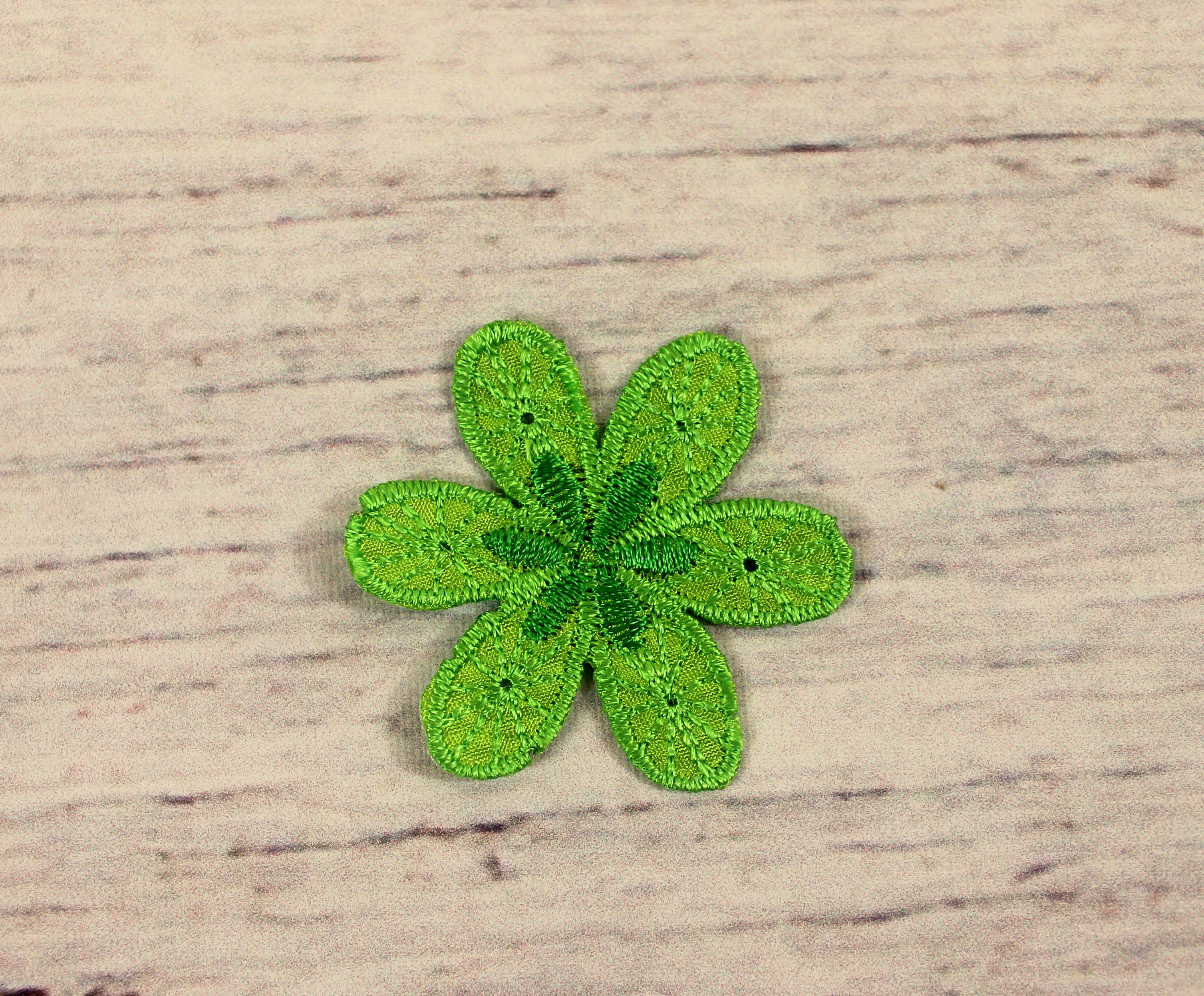 Applikation | Blume | grün | 4,5cm